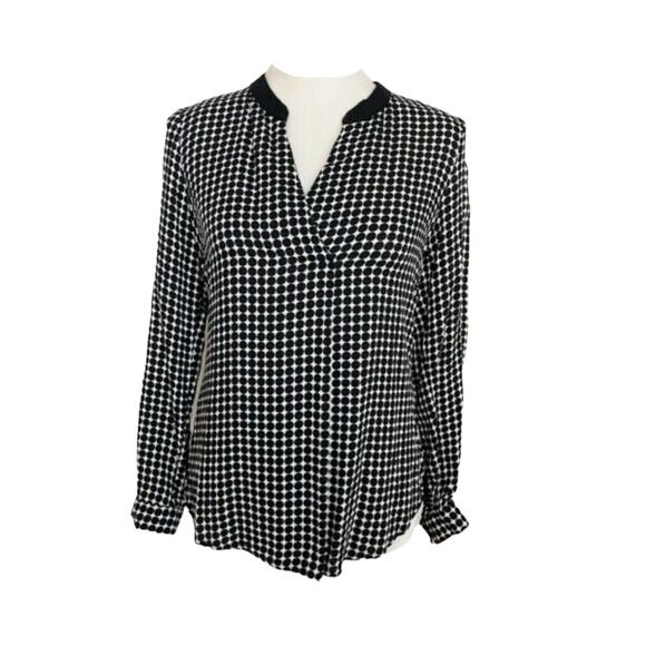 Daniel Rainn Blouse Womens SZ 1X Black White Polka Dot V Neck Pleated Roll Tab - Picture 1 of 12
